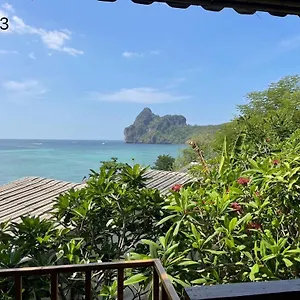Cozy Seafront ** Phi Phi